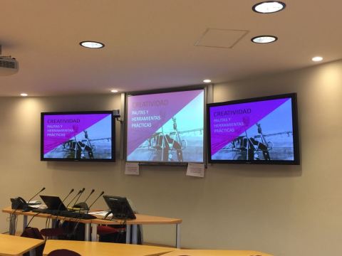 b0ef8a9d-1c44-498c-87ea-9c8c72113d3b