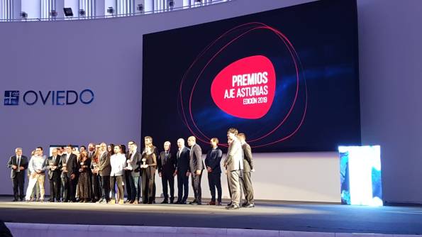 945e94a1-89fc-4da8-8242-5b941cccf546